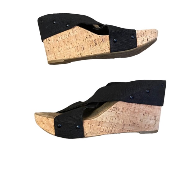 Lucky Brand cork wedges with black criss cross canvas straps - Picture 6 of 11